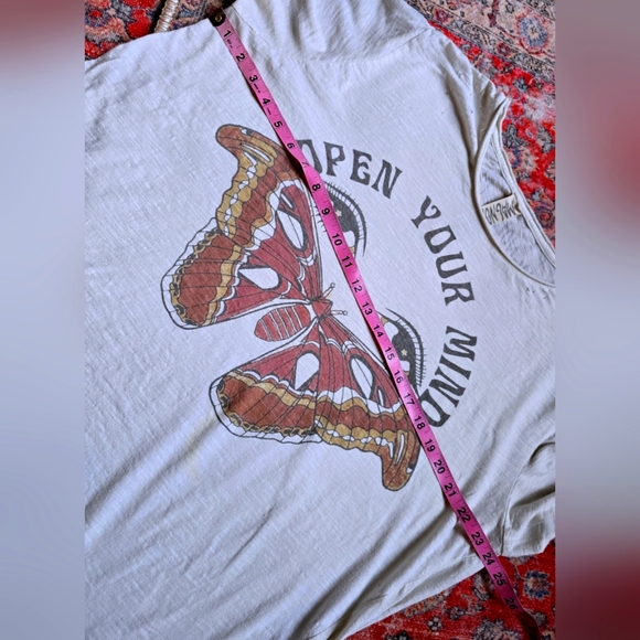 Magnolia Pearl Tee "Open Your Mind" - Picture 9 of 12